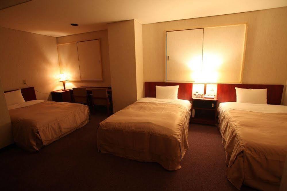 Miyakonojo Sun Plaza Hotel Dış mekan fotoğraf